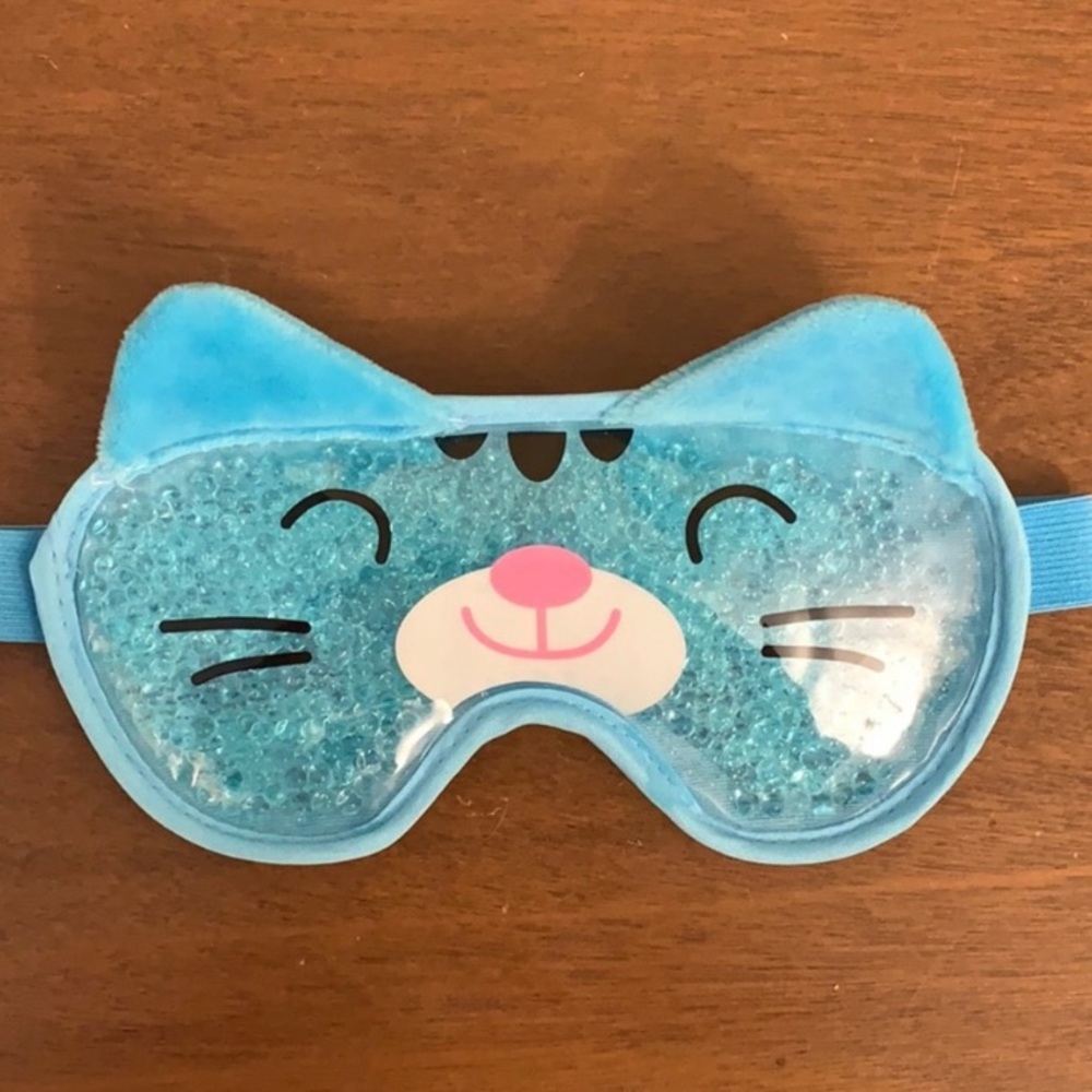 NWOT Gel Cat Eye Mask